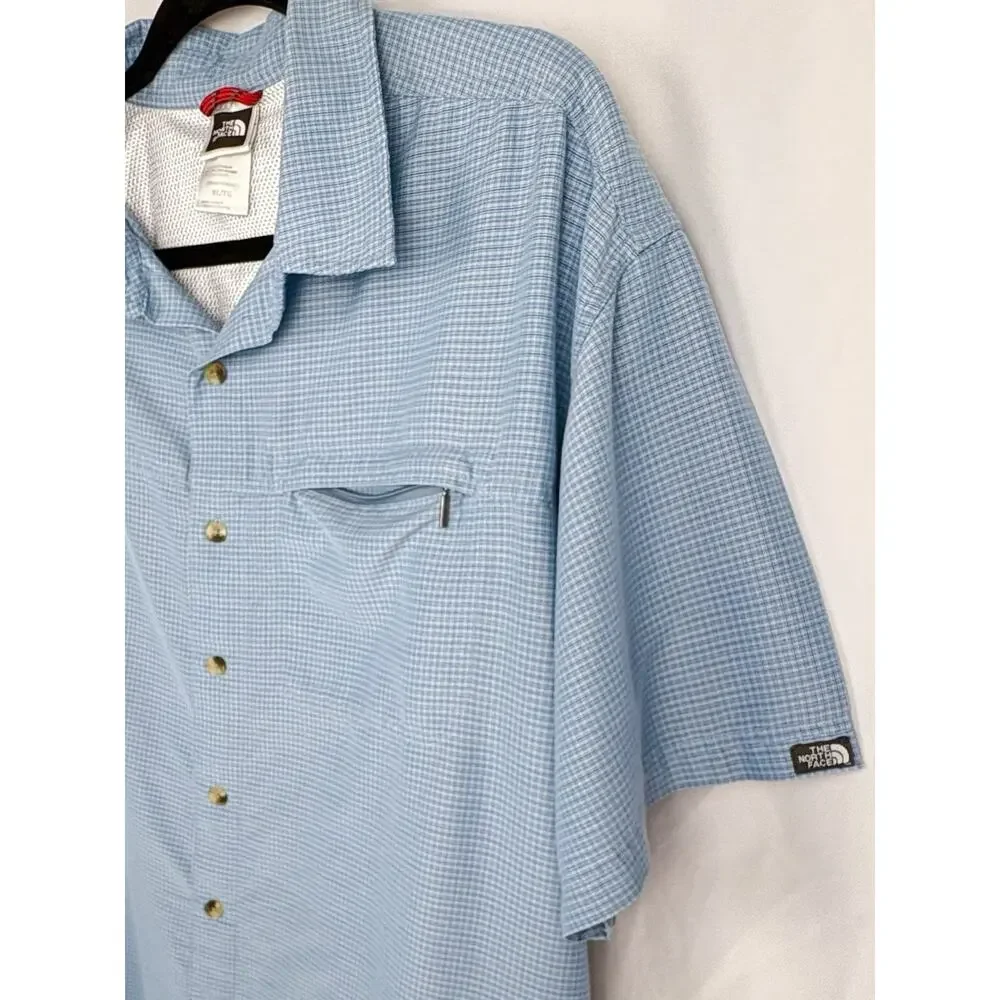 The North Face Men’s XL Blue Short Sleeve Button Front Hiking Shirt Vented